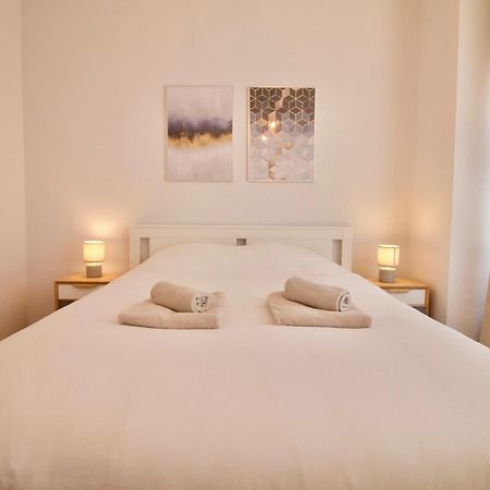 Heart Of Grand Place - Stunning 3Br Triplex ブリュッセル エクステリア 写真