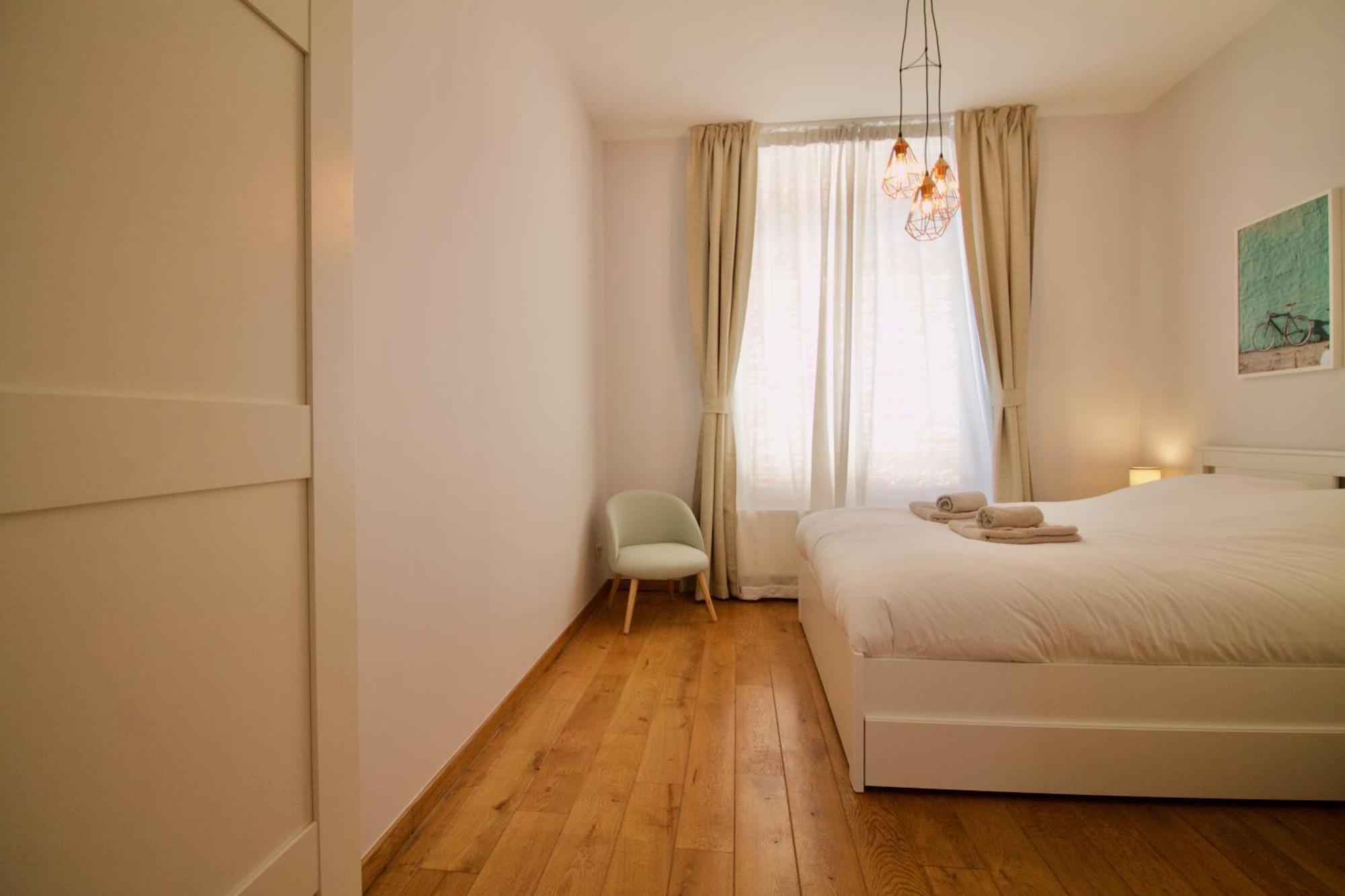 Heart Of Grand Place - Stunning 3Br Triplex ブリュッセル エクステリア 写真